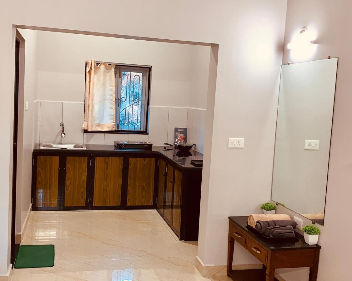 Stan-Inn, North Goa, Vagator, With Strong Wifi,Free Private Parking & Kitchen, Can Cook Where You Stay Exteriör bild
