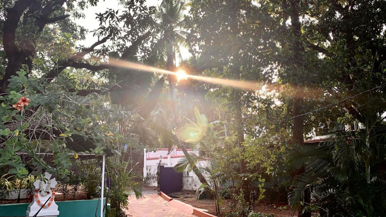 Stan-Inn, North Goa, Vagator, With Strong Wifi,Free Private Parking & Kitchen, Can Cook Where You Stay Exteriör bild